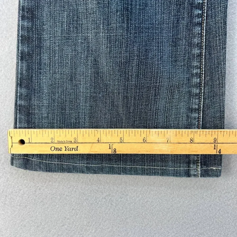 David Kahn Women's Nikki Flare Denim Jeans Size 27 (4) Medium Wash - Picture 6 of 15